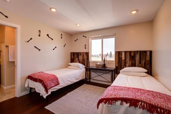 The Lookout at Sevier River image 15